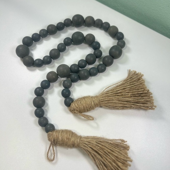 Large Wooden Bead Garland with Tassels Gray - Picture 4 of 6